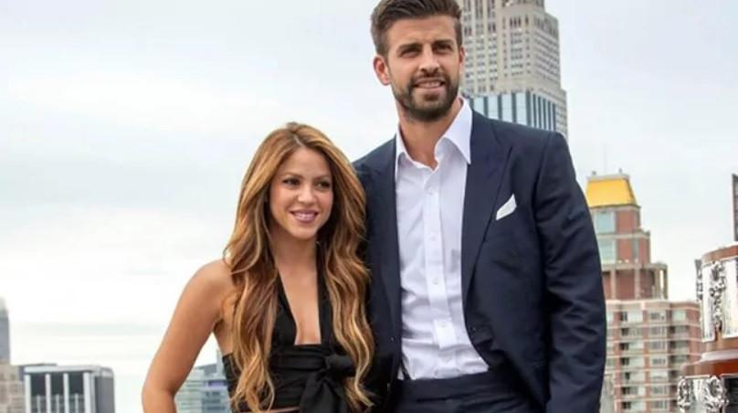 Chia sẻ đầu năm, Shakira được vợ Messi thả tim động viên