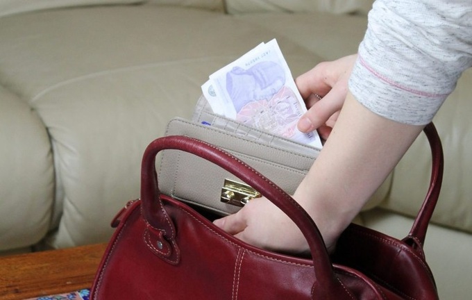 Làm gì khi phát hiện trẻ có thói quen tắt mắt?