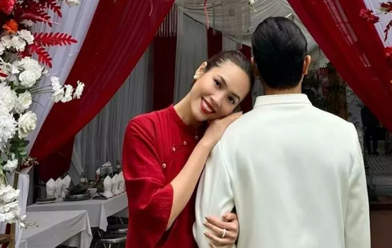 Á hậu Hoàng My lên tiếng về tin đồn chuẩn bị kết hôn