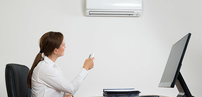 7 mẹo chăm sóc da cho chị em văn phòng khi ngồi máy lạnh